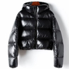 Chaqueta con capucha acolchada brillante para mujer