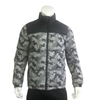 Chaqueta acolchada resistente al agua estampada para hombres